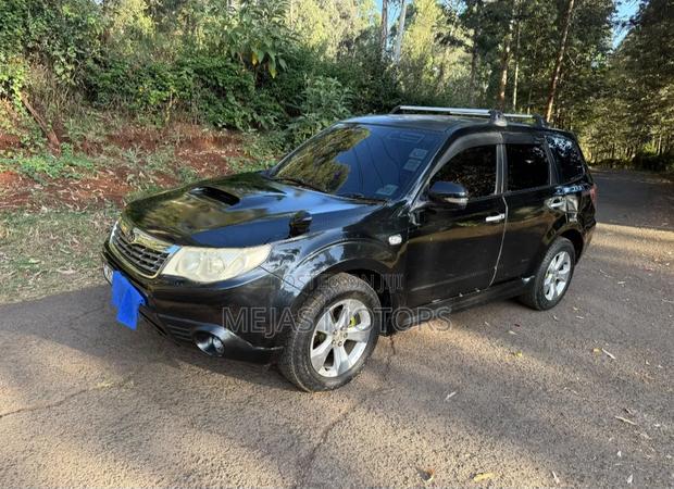 Subaru Forester 2011 Black