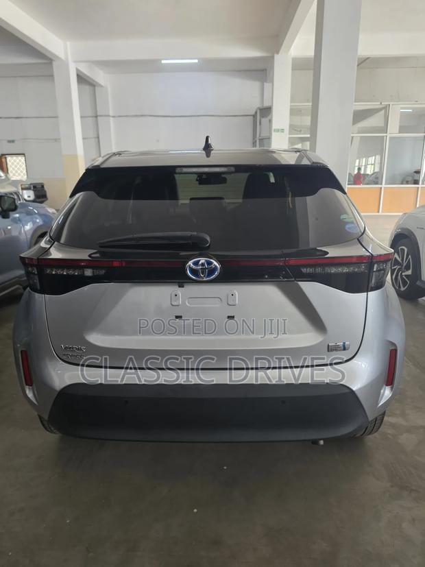 Toyota Yaris 2020 Silver