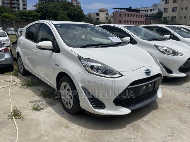 Toyota Aqua 2019 White