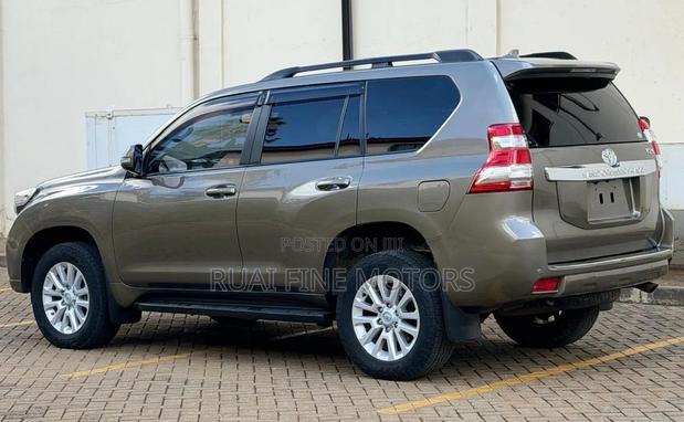 Toyota Land Cruiser 2015 Brown