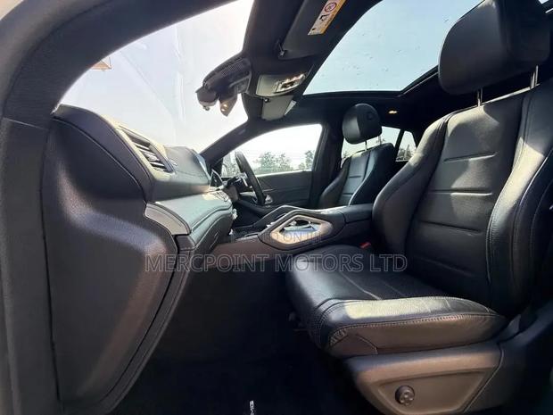 Mercedes-Benz GLE-Class GLE 400d 4MATIC 2019 Pearl