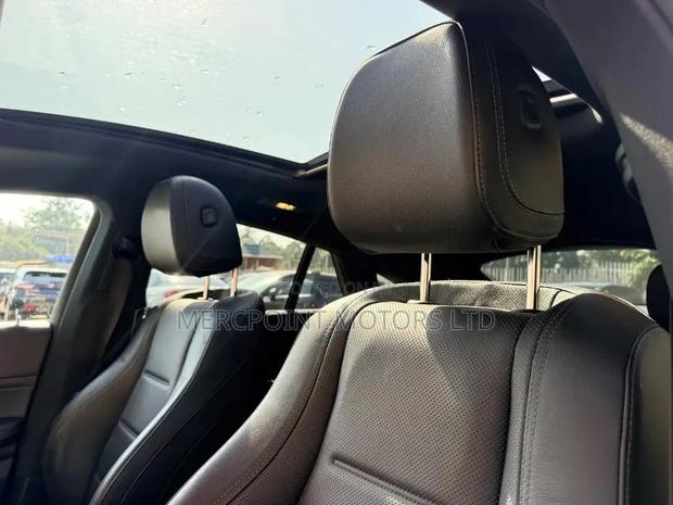 Mercedes-Benz GLE-Class GLE 400d 4MATIC 2019 Pearl