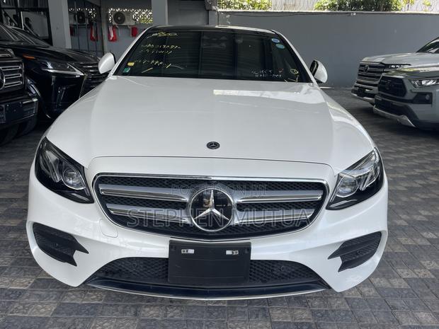 Mercedes-Benz E300 2020 White