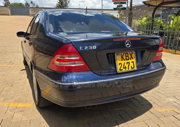 Mercedes-Benz C230 2006 Blue