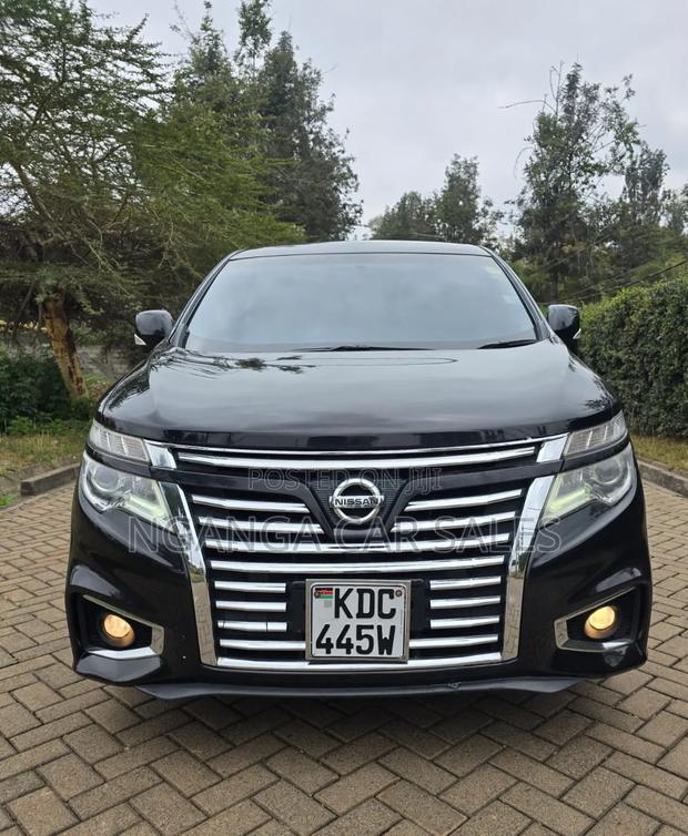 Nissan Elgrand SV Premium 2014 Black