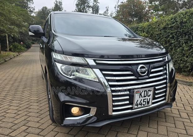 Nissan Elgrand SV Premium 2014 Black