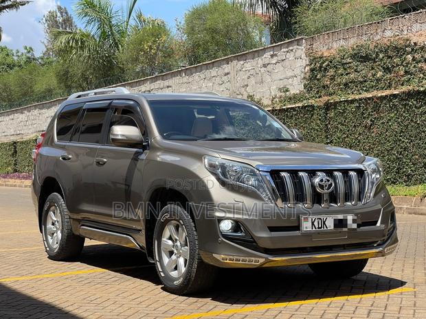 Toyota Land Cruiser Prado 2016 Gray