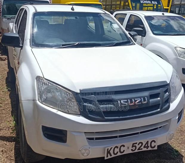 Isuzu D-MAX 2014 White