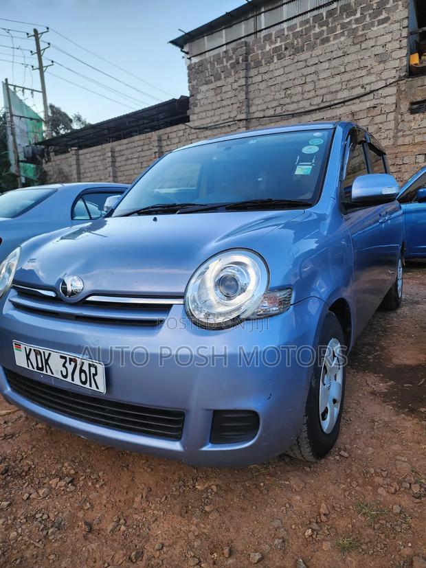 Toyota Sienta 2015 Blue