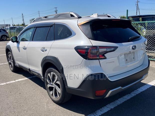 Subaru Outback Limited 2022 White