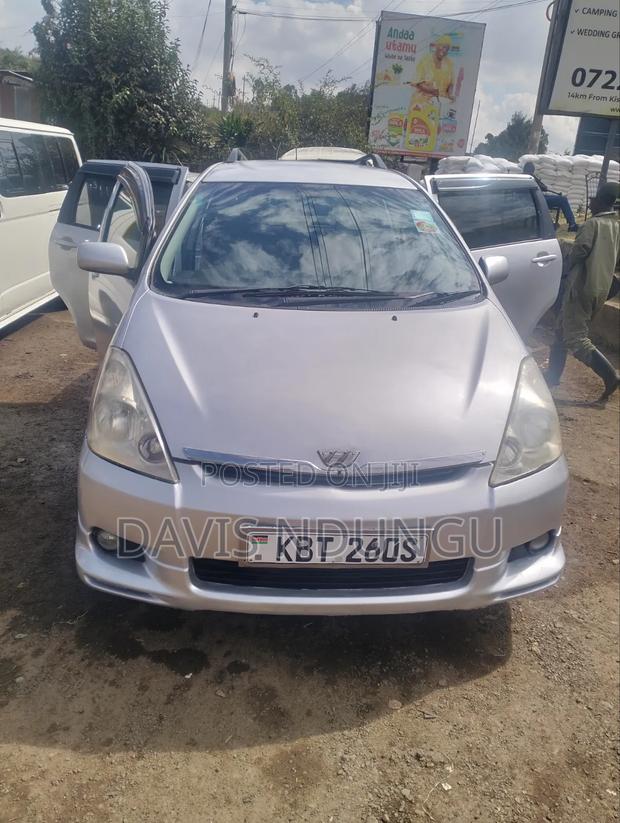Toyota Wish 2005 Gray