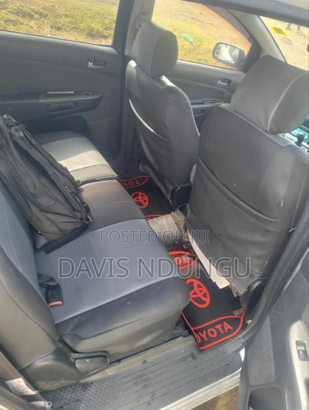Toyota Wish 2005 Gray