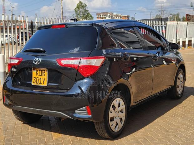 Toyota Vitz 2017 Black