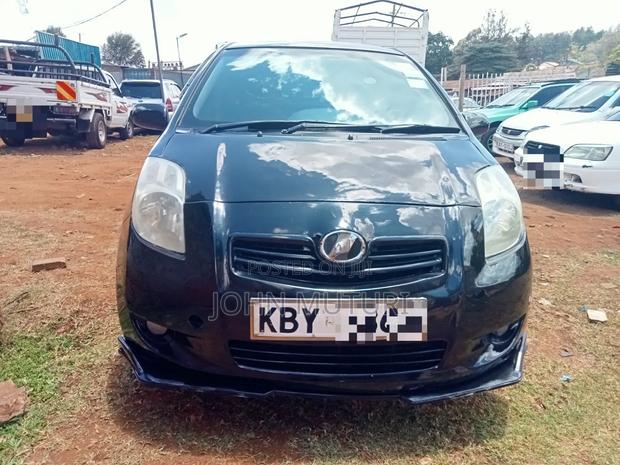 Toyota Vitz 2006 Black