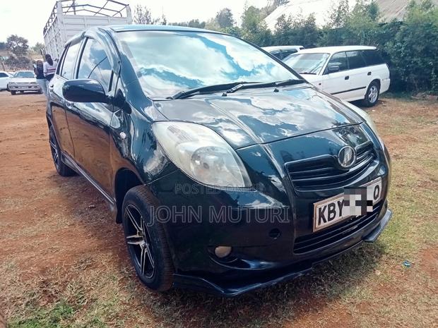 Toyota Vitz 2006 Black