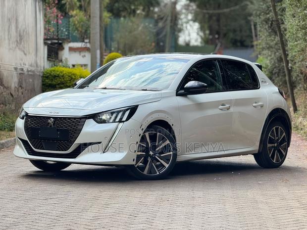 Peugeot 208 2021 Pearl
