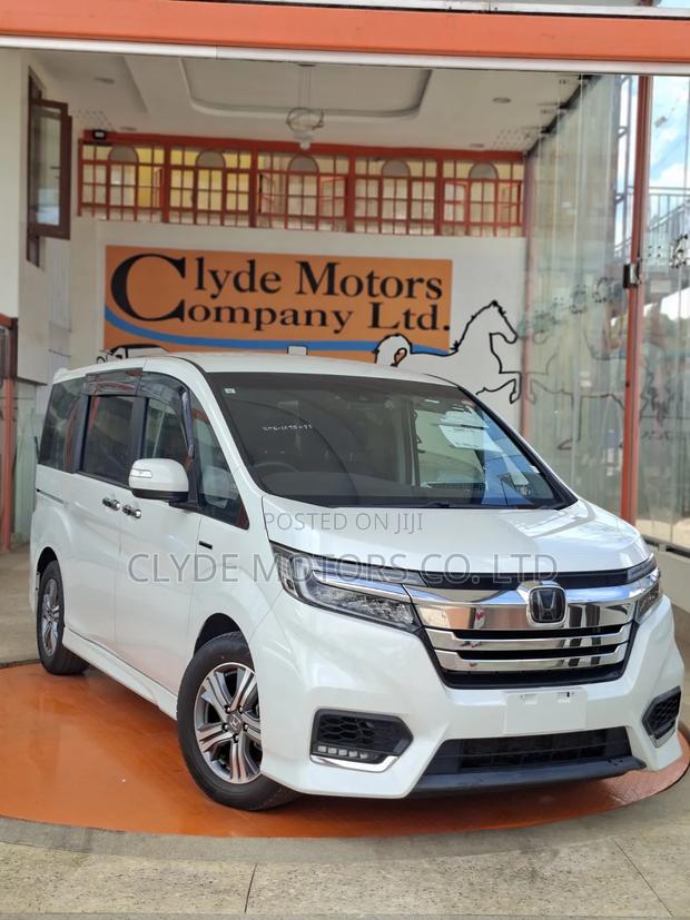 Honda Stepwgn 2019 White