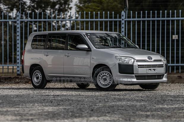Toyota Probox 1.5 Hybrid F 2021 Silver