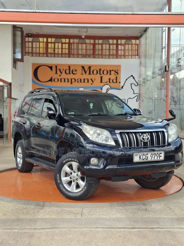 Toyota Land Cruiser Prado 2012 Black