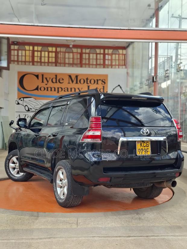 Toyota Land Cruiser Prado 2012 Black