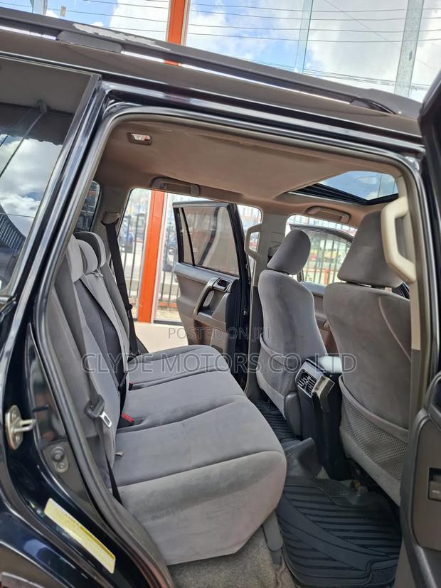 Toyota Land Cruiser Prado 2012 Black