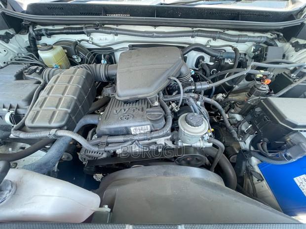 Toyota Land Cruiser Prado 2015 White