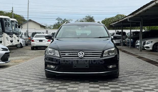 Volkswagen Passat 2015 Black
