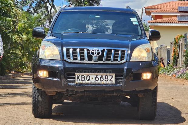 Toyota Land Cruiser Prado 2005 Black