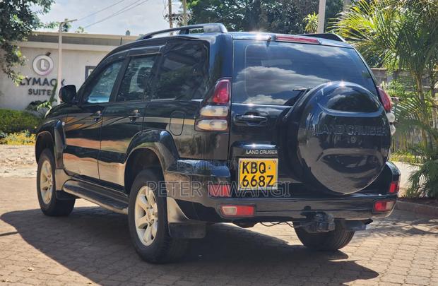Toyota Land Cruiser Prado 2005 Black