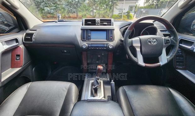 Toyota Land Cruiser Prado 2005 Black
