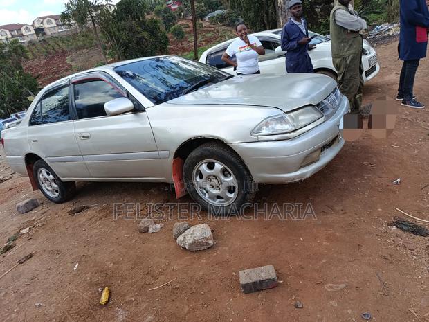 Toyota Carina 2001 Silver