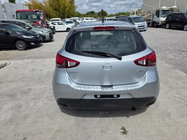 Mazda Demio 2019 Silver