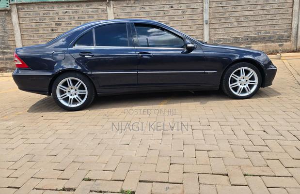 Mercedes-Benz C230 2006 Blue