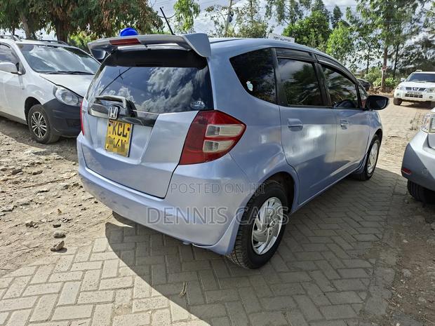 Honda Fit Automatic 2010 Blue