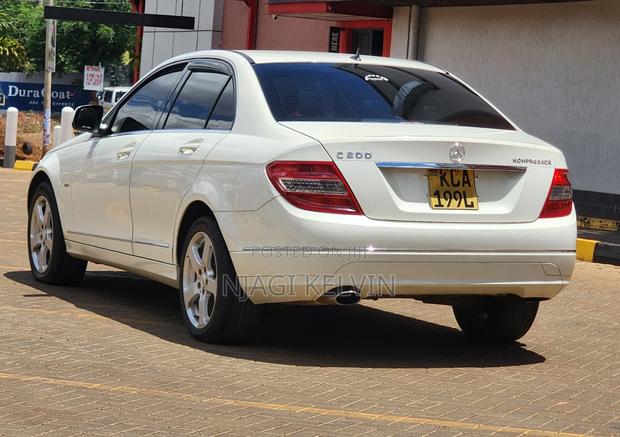 Mercedes-Benz C200 2007 Pearl