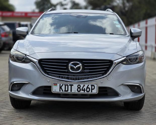 Mazda Atenza 2018 Silver