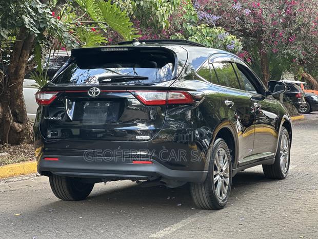 Toyota Harrier 2.0 2019 Black