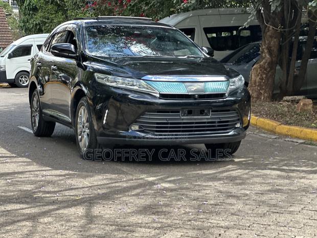 Toyota Harrier 2.0 2019 Black