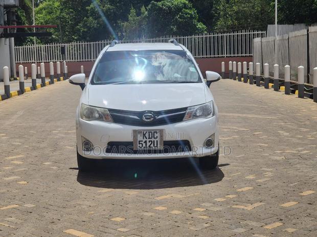Toyota Corolla Fielder 1.5 Petrol FWD 2013 White