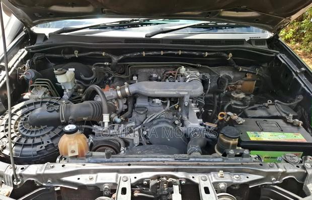 Toyota Hilux 2014 Gray