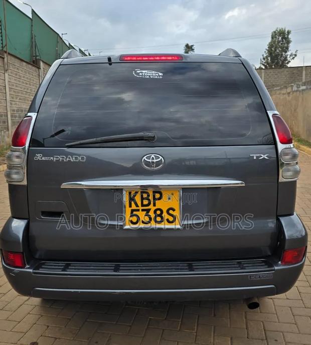 Toyota Land Cruiser Prado 2006 Gray