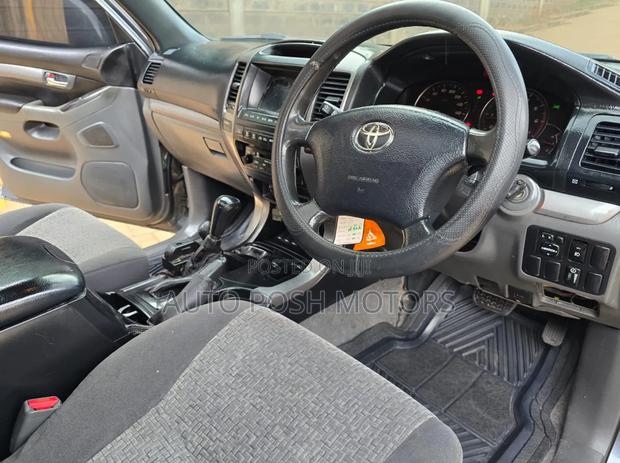 Toyota Land Cruiser Prado 2006 Gray