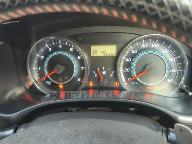 Toyota Wish 2012 Silver