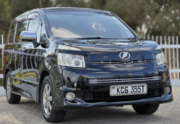 Toyota Voxy ZS 2WD 7-Seater 2009 Black