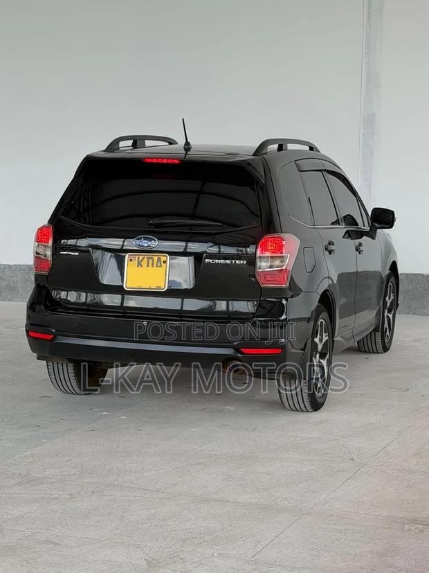 Subaru Forester 2015 Black