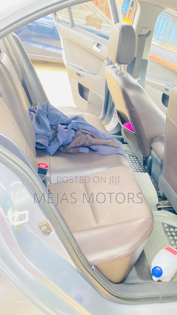 Mitsubishi Galant 2013 Silver