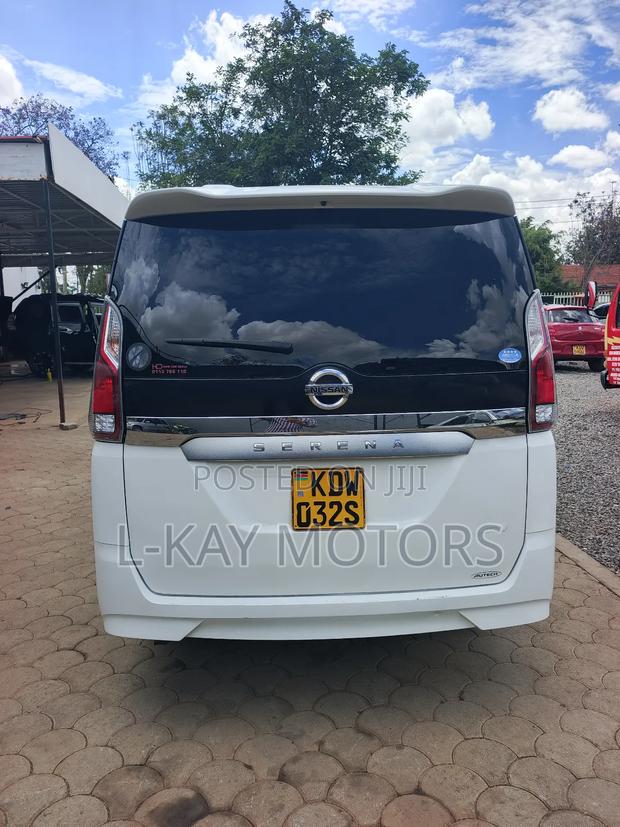 Nissan Serena 2019 White