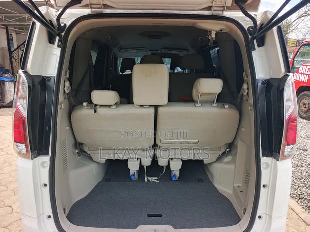 Nissan Serena 2019 White