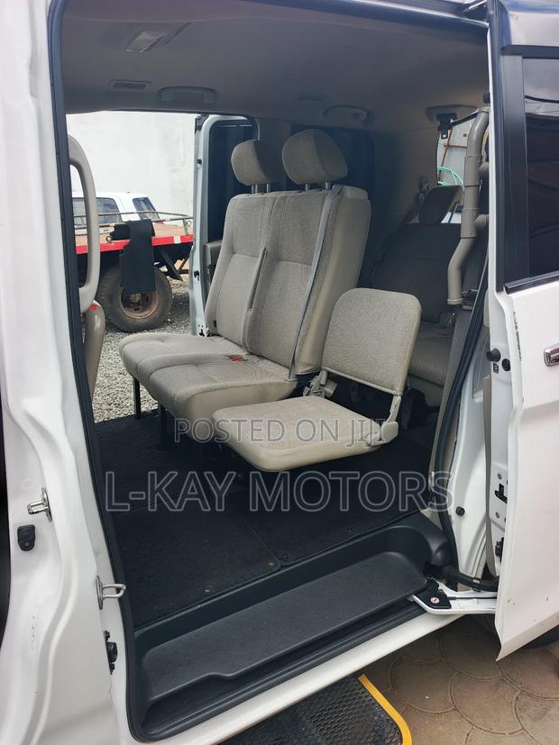 Nissan Serena 2019 White