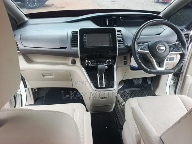 Nissan Serena 2019 White